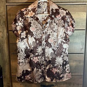 Dressbarn satin button down blouse